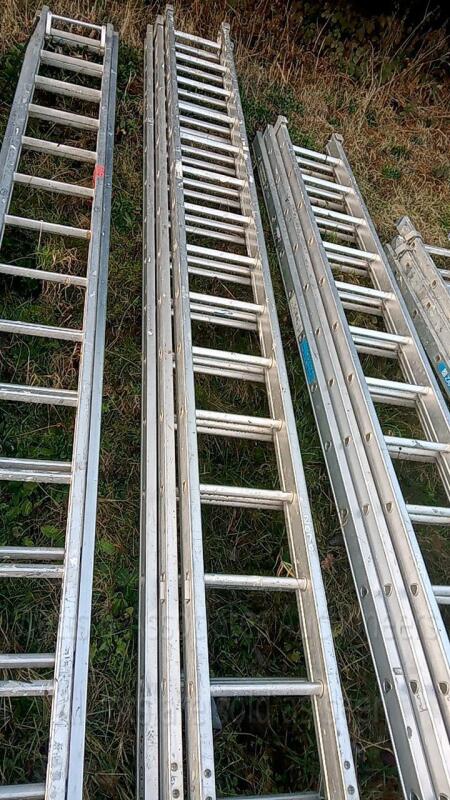 Triple aluminium ladder