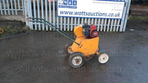 SISIS AUTO TURF MAN MA344 petrol aerator (s/n 1210)