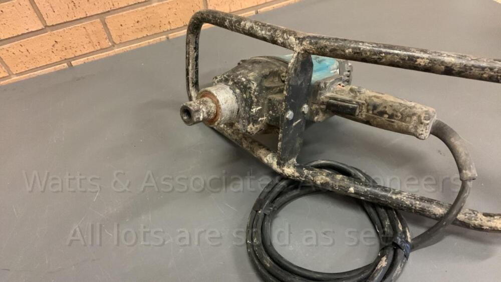 MAKITA UT120 110v paddle mixer head Day 2 Carlton Timed Sale (Main