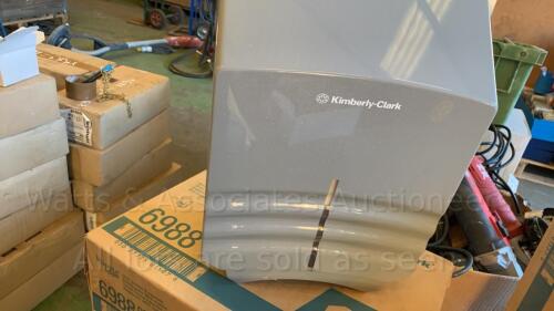 4 x KIMBERLY CLARK toilet roll dispensers