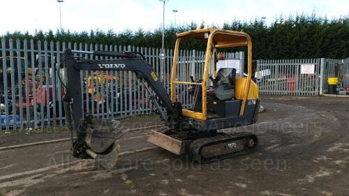 2008 VOLVO EC15B rubber tracked excavator c/w 3 x buckets, blade, piped & expanding tracks (s/n K07245244)