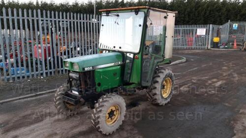 JOHN DEERE 855 4wd hydrostatic compact tractor, 3 point linkage, pto