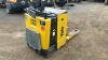 2005 YALE MP20 ride on/walk behind pallet truck, 2t lift with digital charger 24v - 2