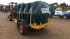 Single axle water bowser (green & yellow) - 4