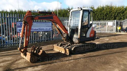 KUBOTA KX61.3 rubber tracked excavator c/w 3 x buckets, blade & piped (s/n WKFRGJ00077055041)