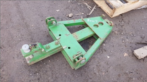 JOHN DEERE A frame & drawbar (unused)