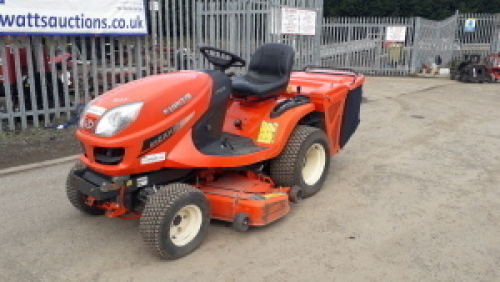 2006 KUBOTA GR2100-2 4wd diesel ride on mower c/w 48'' mower deck & collector (s/n 21286)