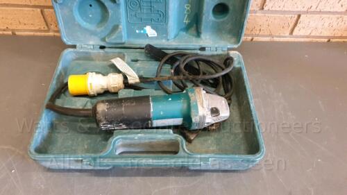 MAKITA 110v angle grinder c/w case