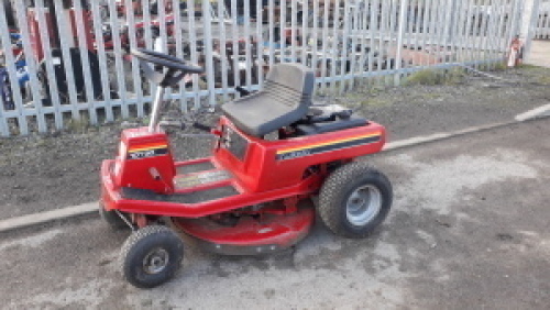 MURRAY 10/30 petrol ride on mower