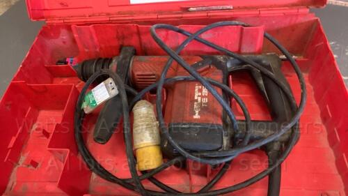 HILTI TE35 110v breaker c/w case