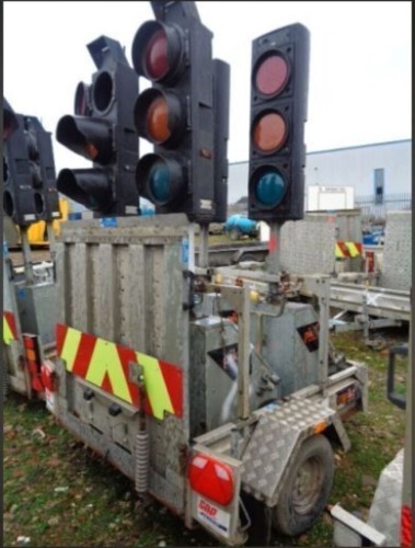 PIKE single axle traffic light trailer c/w 4-way signals (3229590)