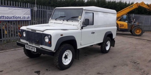 LAND ROVER DEFENDER 110 4wd (white) (RV05 WTD) (MoT 7th October 2021) (V5 & MoT in office)