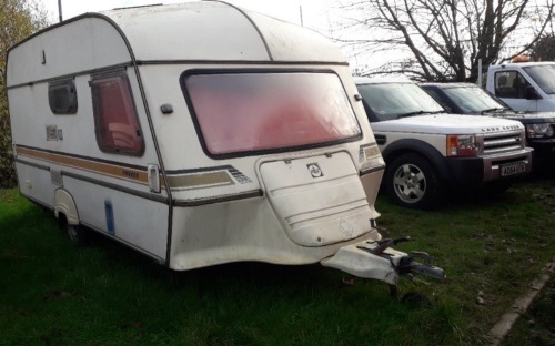 ACE PIONEER single axle caravan