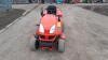 2010 KUBOTA GR1600 diesel ride on mower c/w 36'' mower deck & collector (s/n 39539) - 4