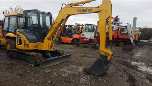 KOMATSU PC55 rubber tracked excavator (s/n KMTPC162238DJ1804) c/w bucket & blade