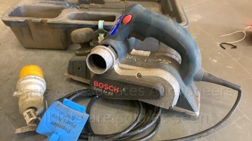 BOSCH GHO26-82 110v planer c/w case