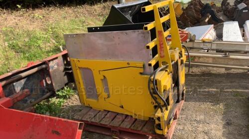 CASCADE forklift bale grab attachment