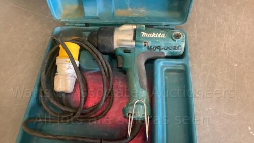 MAKITA TW0250 110v impact wrench c/w case