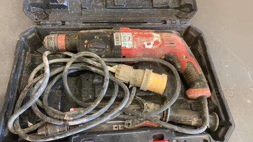 MILWAUKEE 110v drill c/w case