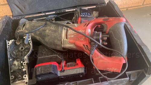 MILWAUKEE 18v cordless reciprocating saw c/w case