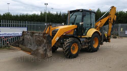 2006 TEREX 860 backhoe loader (SV06 BNA) with 4 in 1 bucket, forks & extending dig (All hour and odometer readings are unverified and unwarranted)