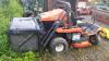 2004 KUBOTA GZD15 diesel zero turn mower c/w Glide Cut high tip collector (s/n 60155) (oil leak) - 2