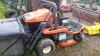 2004 KUBOTA GZD15 diesel zero turn mower c/w Glide Cut high tip collector (s/n 60155) (oil leak) - 4