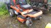 2004 KUBOTA GZD15 diesel zero turn mower c/w Glide Cut high tip collector (s/n 60155) (oil leak) - 7