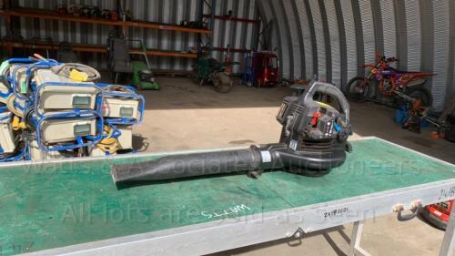 MCCULLOCH BVM240 petrol leaf blower