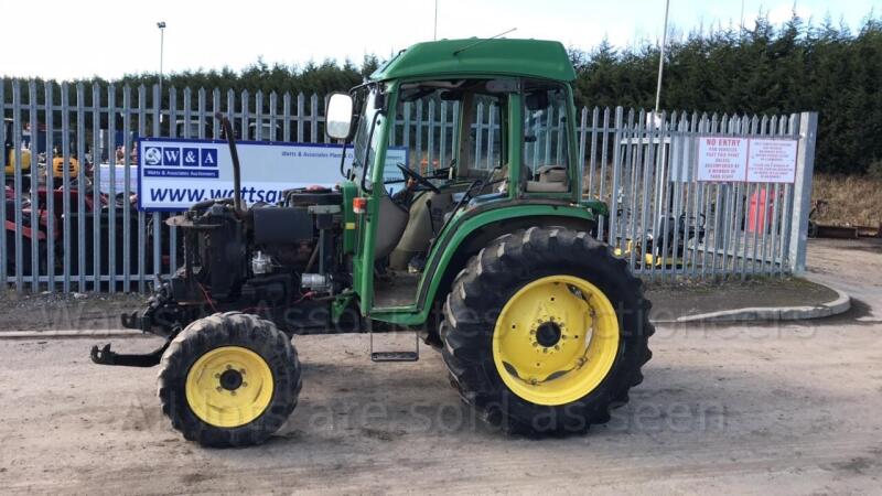 JOHN DEERE 4600 4wd tractor c/w front linkage, spool valve, 3 point linkage, pto, puh, shuttle gearbox (W639 DNW) (Copy V5 in office - Original to follow) (All hour and odometer readings are unverified and unwarranted)