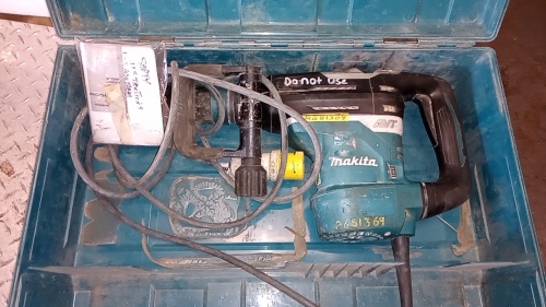 MAKITA HR4013C 110v breaker c/w case