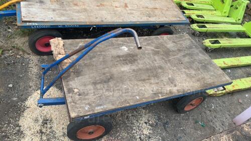 4 wheeled turn table trolley