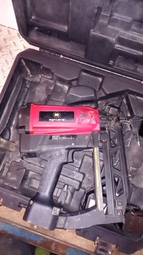 MONTANA cordless nail gun c/w case