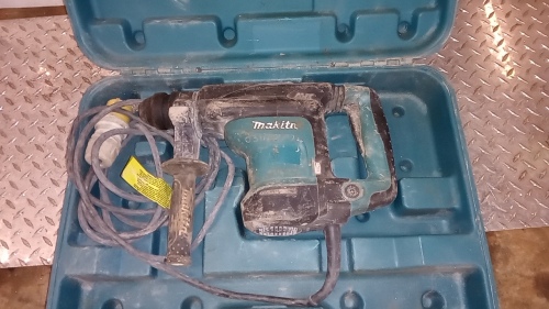 MAKITA HR3210C 110v breaker c/w case