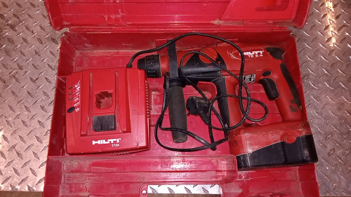 HILTI TE2-A 24v cordless SDS drill c/w case