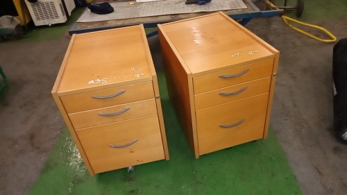 2 x wooden 2 drawer cabinets
