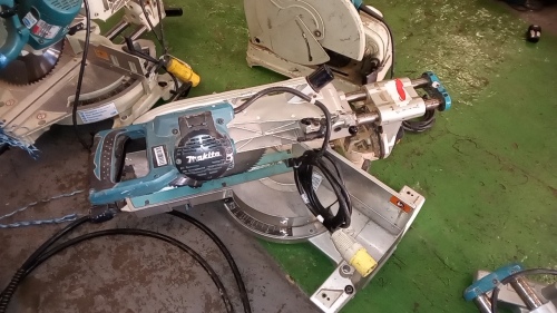 MAKITA LS1216 110v sliding mitre saw