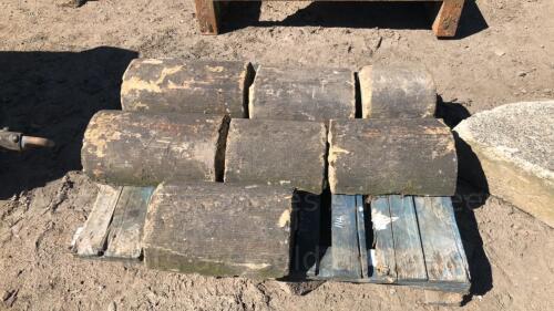 7 x 1' half moon wall coping stones (approx 2.6 linear meters)