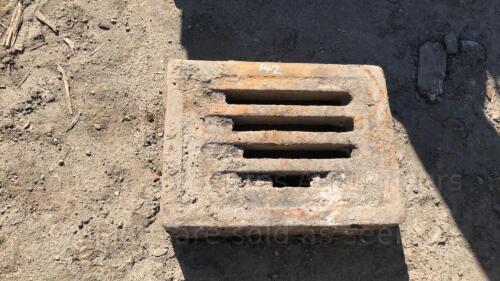 500mm x 370mm cast iron grate