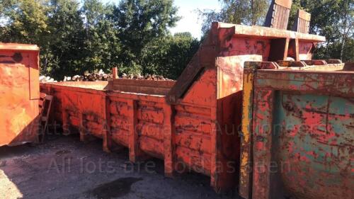 Hook loader rock body (3' 3'' x 19' 7'')