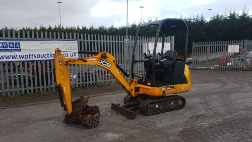 2014 JCB 801.4 rubber tracked excavator (s/n K02070506) with 3 x buckets, blade & piped