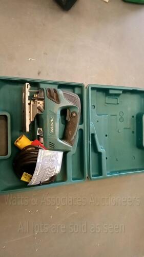 MAKITA 110v jigsaw c/w case