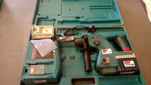 MAKITA BHR200 24v cordless drill c/w case