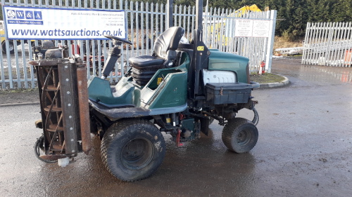 2005 HAYTER LT324 triple cylinder mower (FJ05 OLM)