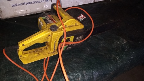 McCULLOCH 240v chainsaw