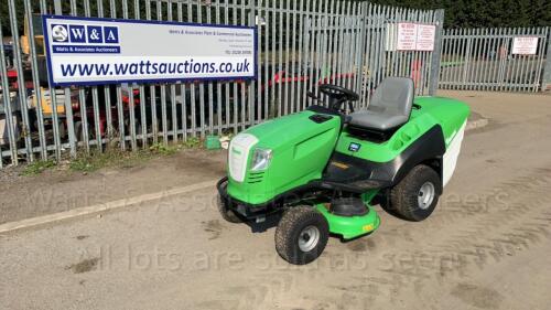 2013 VIKING MT5097 T5 petrol ride on mower c/w collector