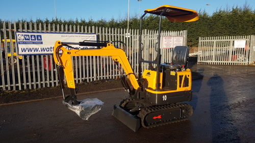 2020 RHINOCEROS LM10 rubber tracked excavator (s/n 20C0131010) with 3 buckets, blade, piped & off-set boom
