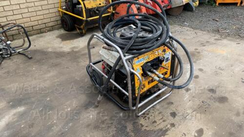 JCB BEAVER hydraulic power pack c/w hose