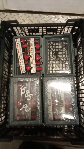 Box of router sets