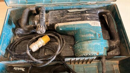 MAKITA 110v breaker c/w case